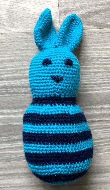 Leuk blauw knuffelkonijn NIEUW, Kinderen en Baby's, Speelgoed | Knuffels en Pluche, Handgemaakt, Blauw, Ophalen of Verzenden, Klein (minder dan 20 cm)
