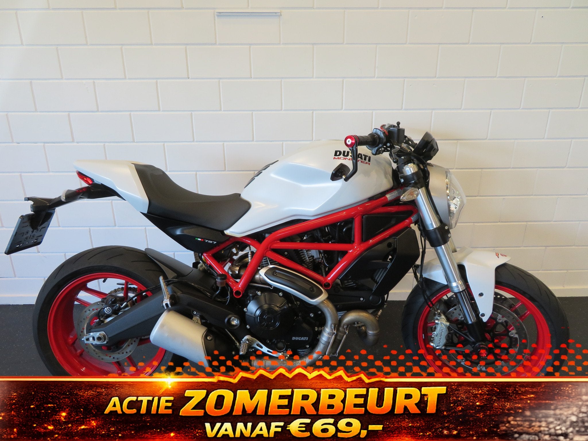 Ducati MONSTER 797 ABS TOPSTAAT! (bj 2017), Motoren, Bedrijf, 797 cc, Naked bike