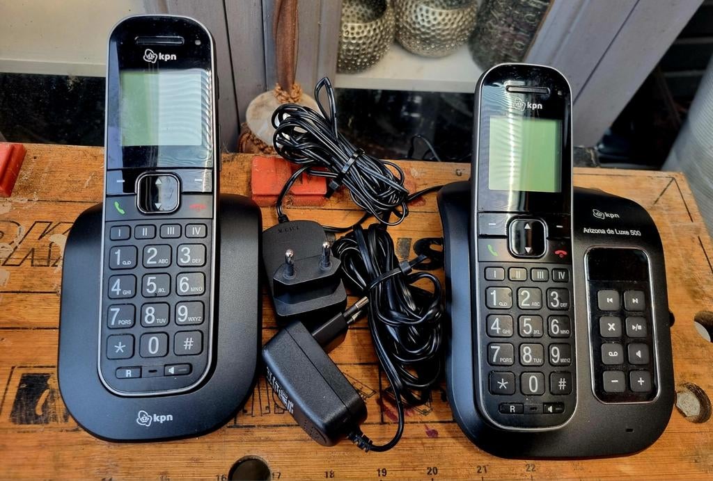 KPN Arizona de Luxe 500 draadloze telefoons (2 stuks), Telecommunicatie, Vaste telefoons | Handsets en Draadloos, Gebruikt, 2 handsets