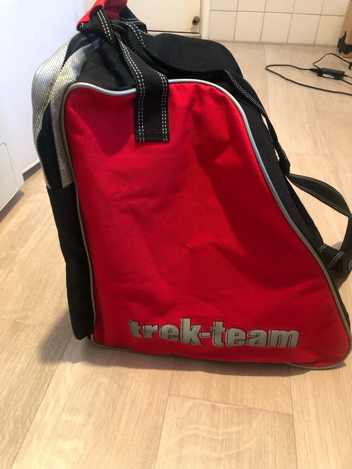 Trek-Team Schaats- of Skeelertas - Rood/Zwart, Ophalen of Verzenden, Gebruikt