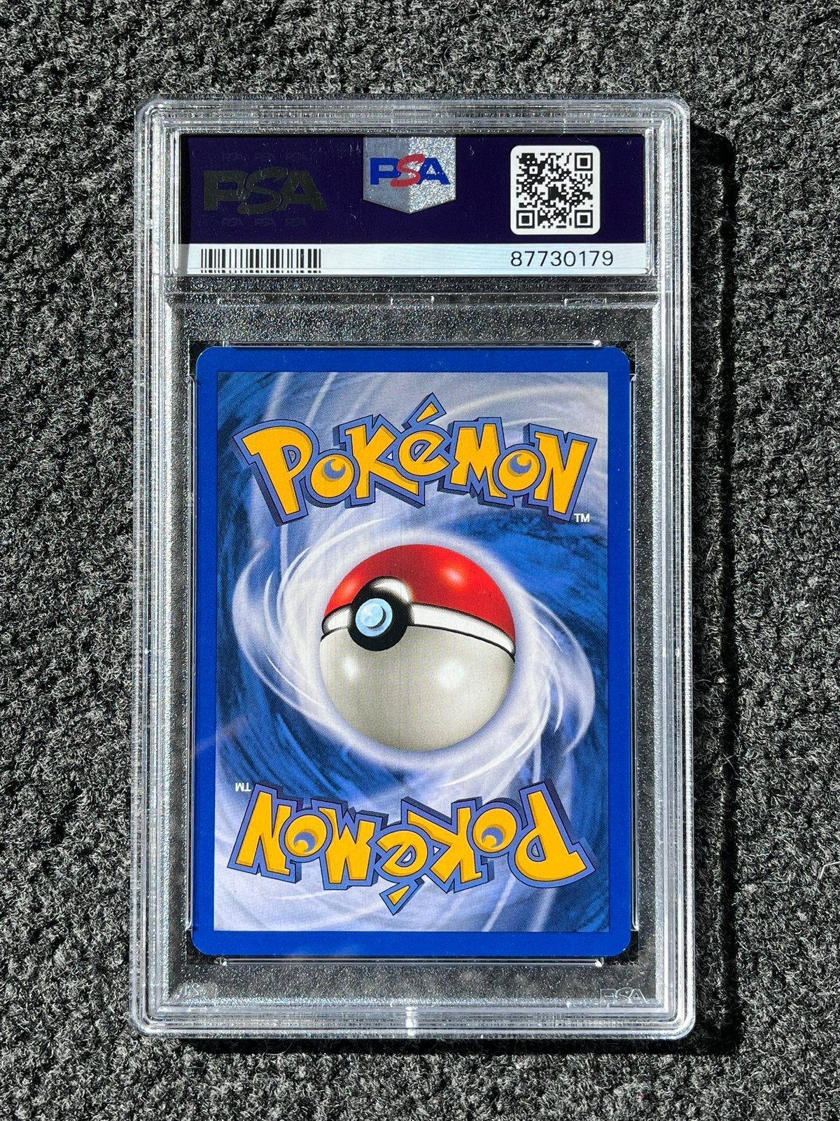 Pokémon PSA 8 Shining Raichu #111 Neo Destiny, Ophalen of Verzenden, Zo goed als nieuw, Losse kaart, Foil