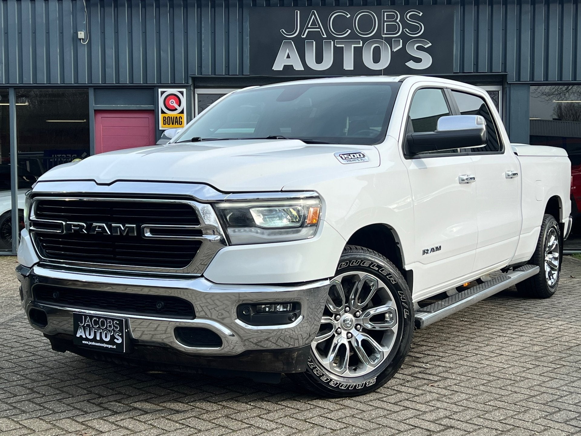 Ram RAM 1500 BIGHORN 5.7 V8, Auto's, Overige Auto's, Automaat, 450 kg, Gebruikt, Wit