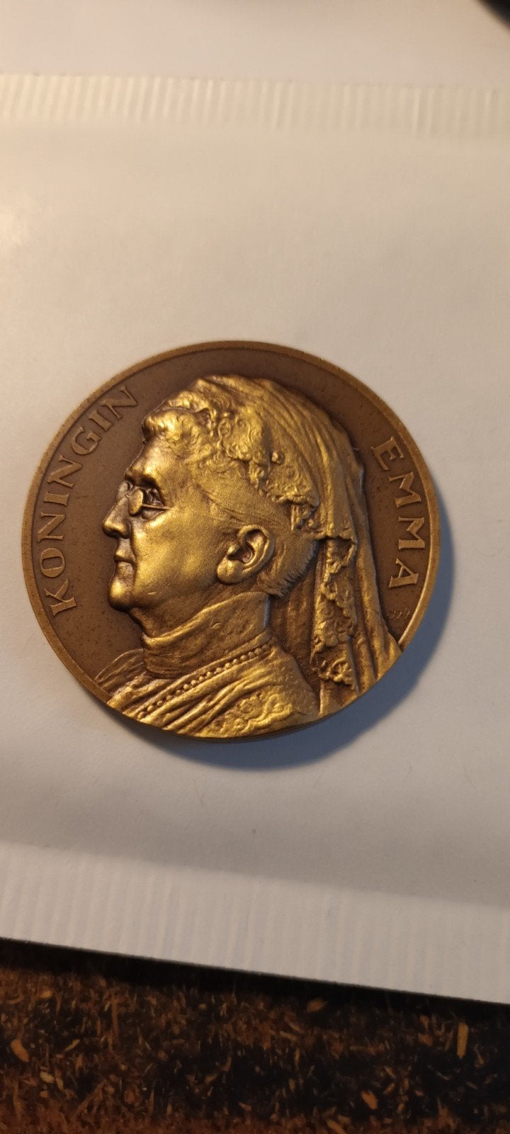 Bronzen herdenkingspenning Koningin Emma 1858-1934, Ophalen of Verzenden, Brons, Nederland