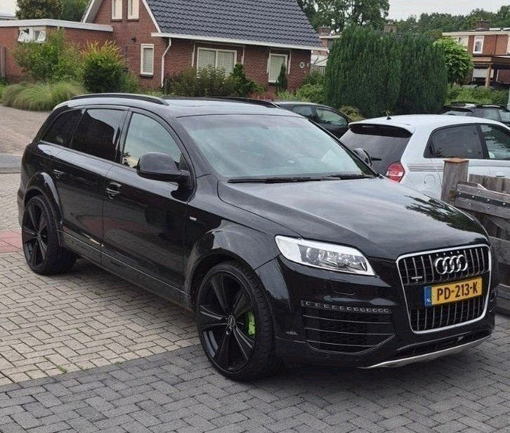 Audi q7 s-line 4.2 v8 zeer mooi 7 zitter, Auto's, Automaat, Bi-Xenon koplampen, Zwart, 7 stoelen