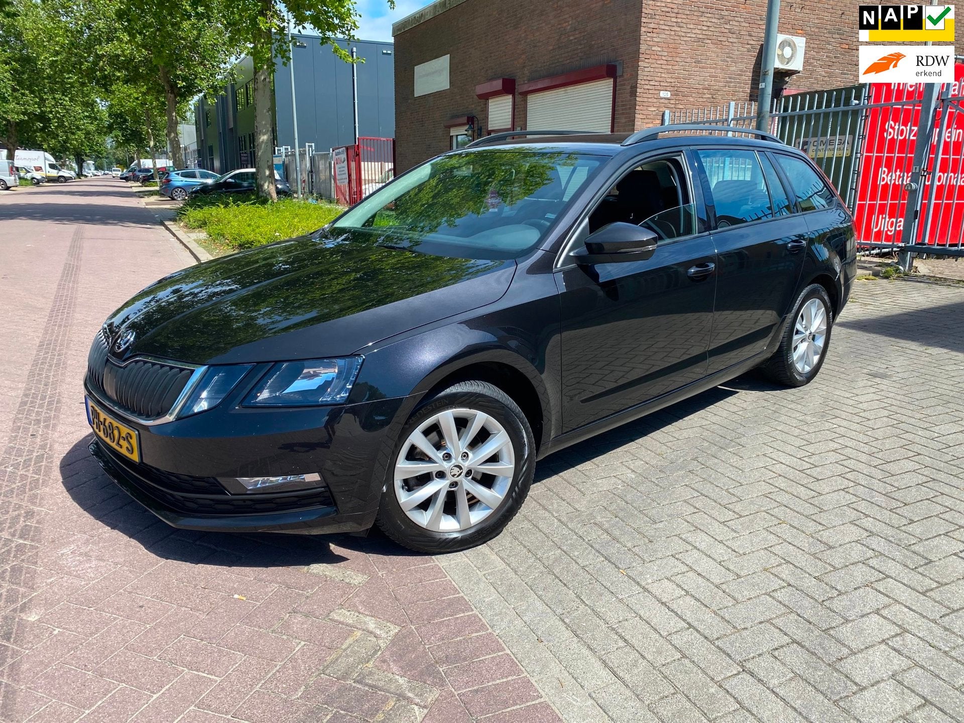 Skoda Octavia Combi 1.6 TDI Greentech Ambition Business / 20, Auto's, Voorwielaandrijving, 1227 kg, Stof, Gebruikt