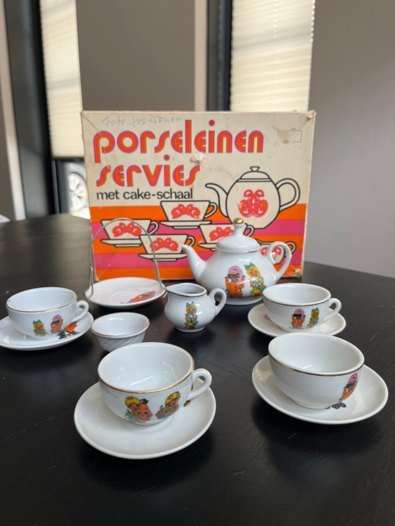 Porseleinen Kinderservies met cake-schaal, Ophalen, Gebruikt, Jongen of Meisje
