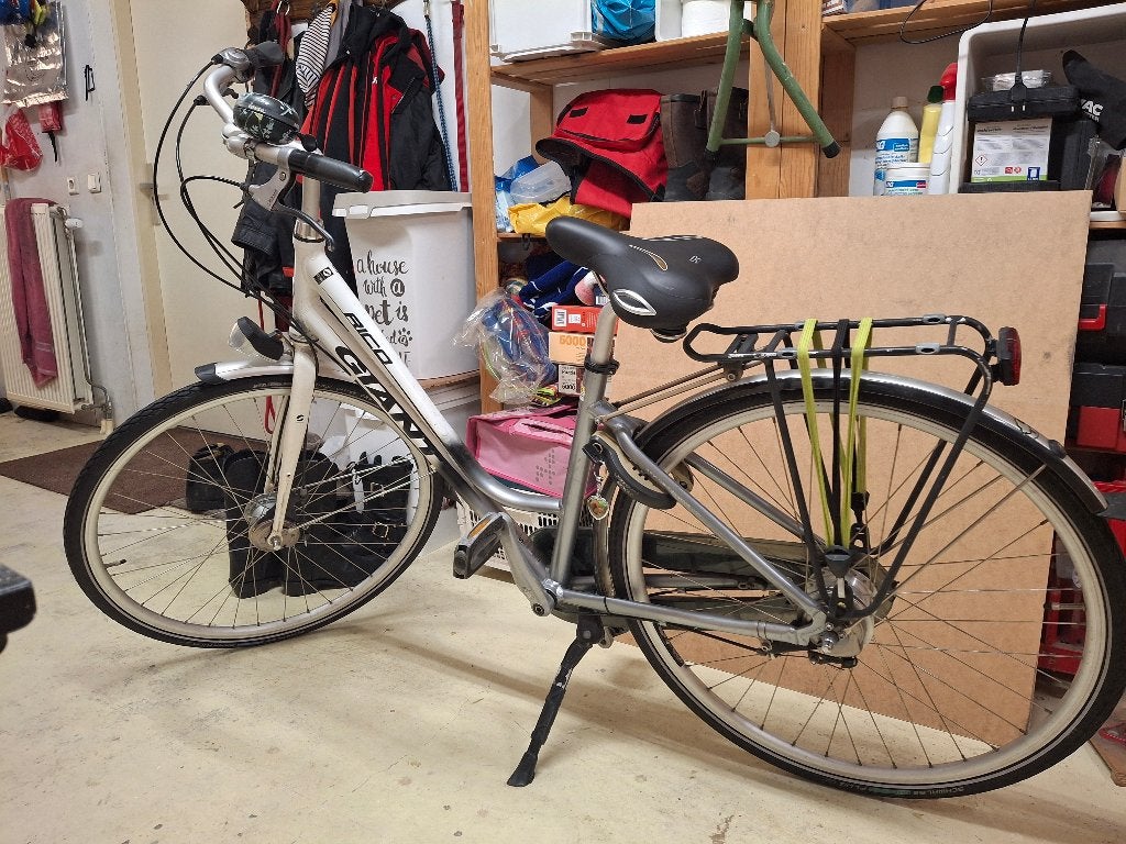 damesfiets, Ophalen, Gebruikt, Trommelrem, Giant