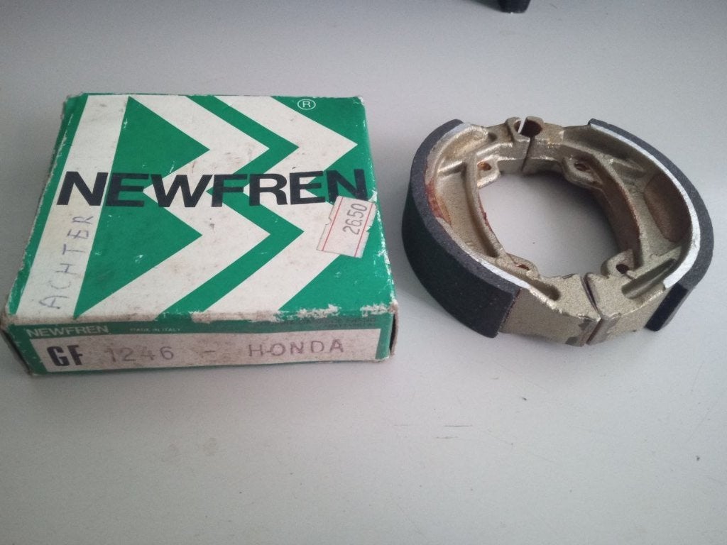 Newfren gf 1246 remsegmenten remschoenen Honda peugeot mbk, Fietsen en Brommers, Brommeronderdelen | Oldtimers, Ophalen of Verzenden
