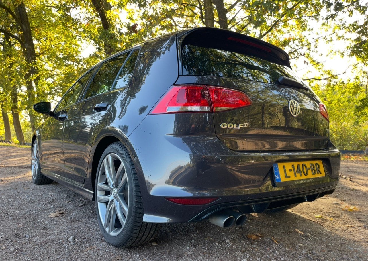 Unieke Volkswagen Golf 1.4 TSI R-Line Lounge in topconditie., Auto's, Voorwielaandrijving, 620 kg, Handgeschakeld, 19 km/l