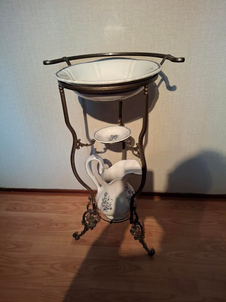 Antieke wastafelset "lampetstel" met kan,schaal en zeepschaa, Ophalen
