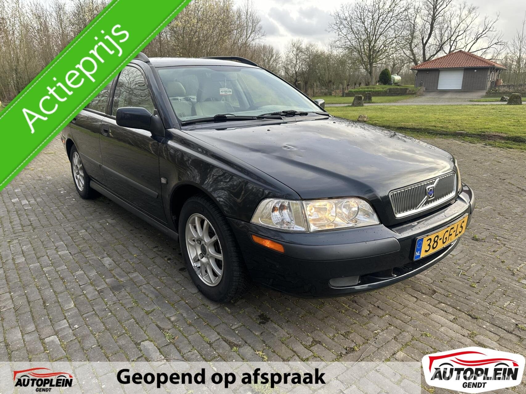 Volvo V40 1.8i Europa, Auto's, Voorwielaandrijving, 15 km/l, Gebruikt, 1295 kg