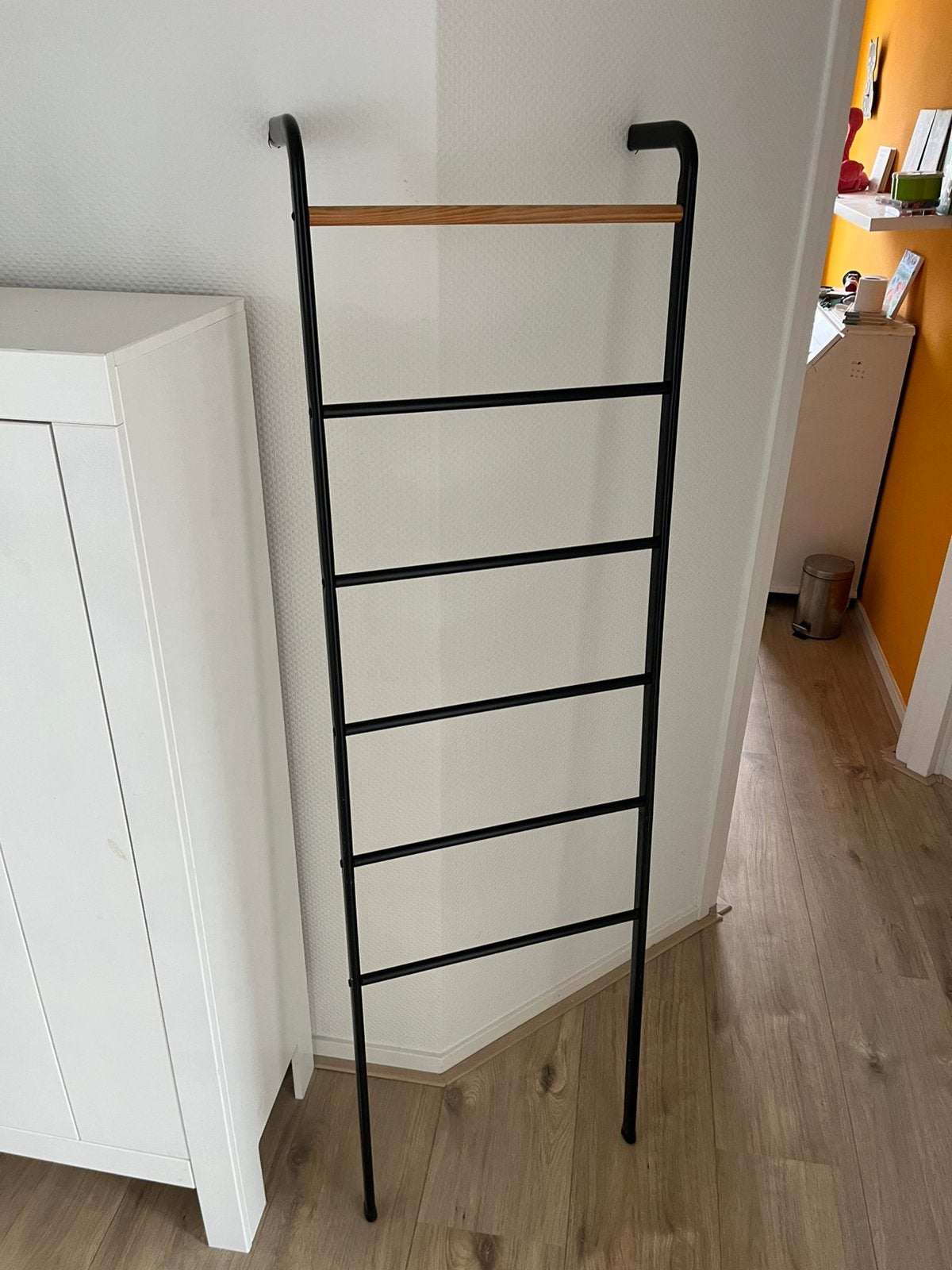 Design handdoek rek, Huis en Inrichting, Badkamer | Badtextiel en Accessoires, Ophalen, Zo goed als nieuw, Handdoek