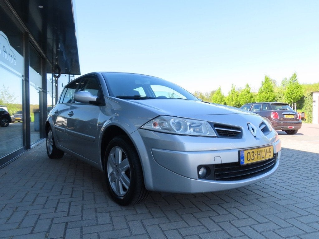 Renault MEGANE 1.6-16V Buss Line Ecc Cruise Navi Trekhaak 20, Auto's, Renault, Voorwielaandrijving, 4 cilinders, 49 €/maand, Bedrijf