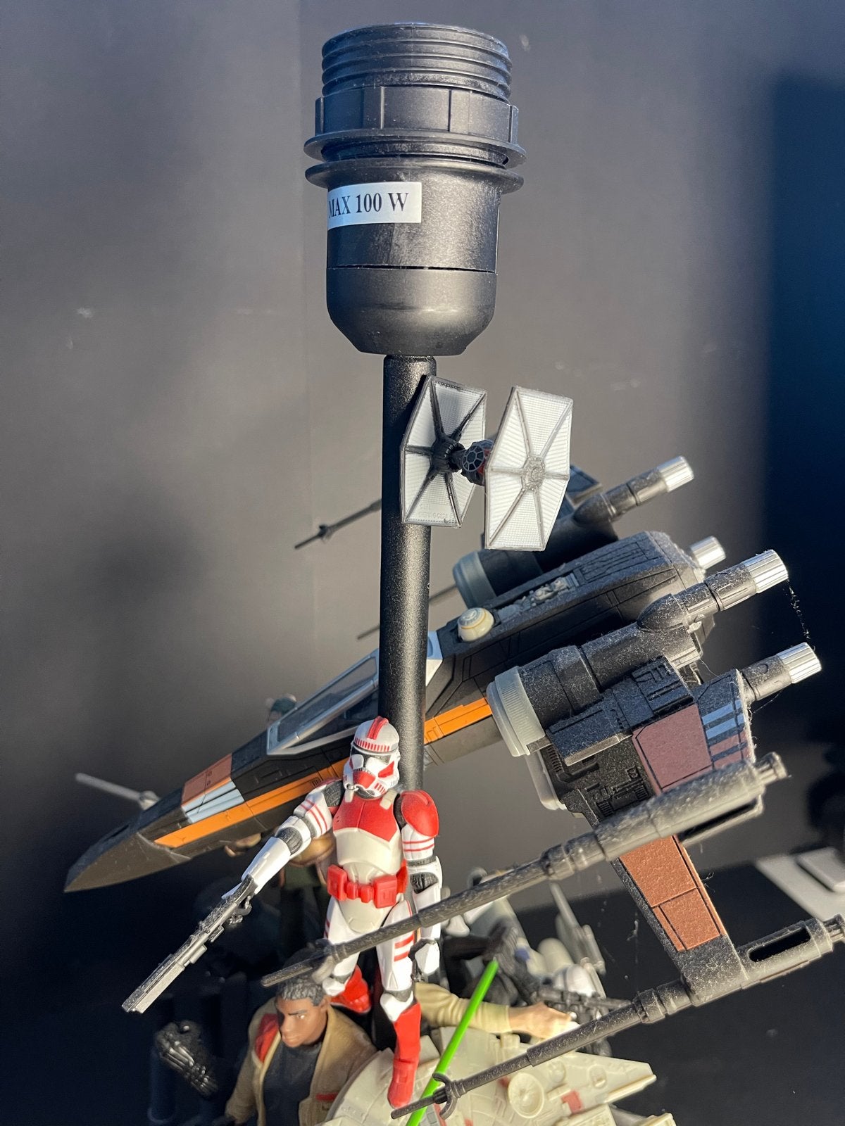 Unieke Star Wars Lamp met Actiefiguren en Schepen, Ophalen of Verzenden, Gebruikt
