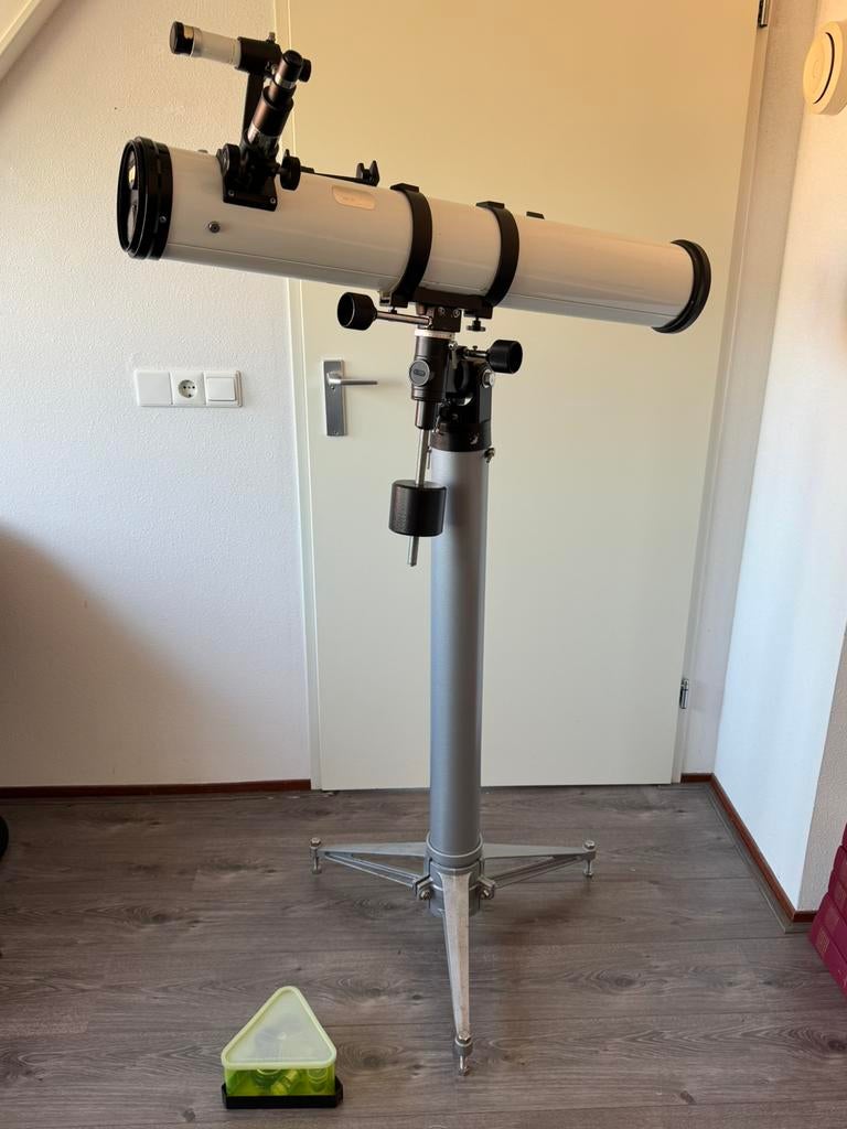 Zeldzame Vixen R-100L op P-85 Pier - Incl. Groene Container, Ophalen, Gebruikt, 80 tot 200 mm, Met statief
