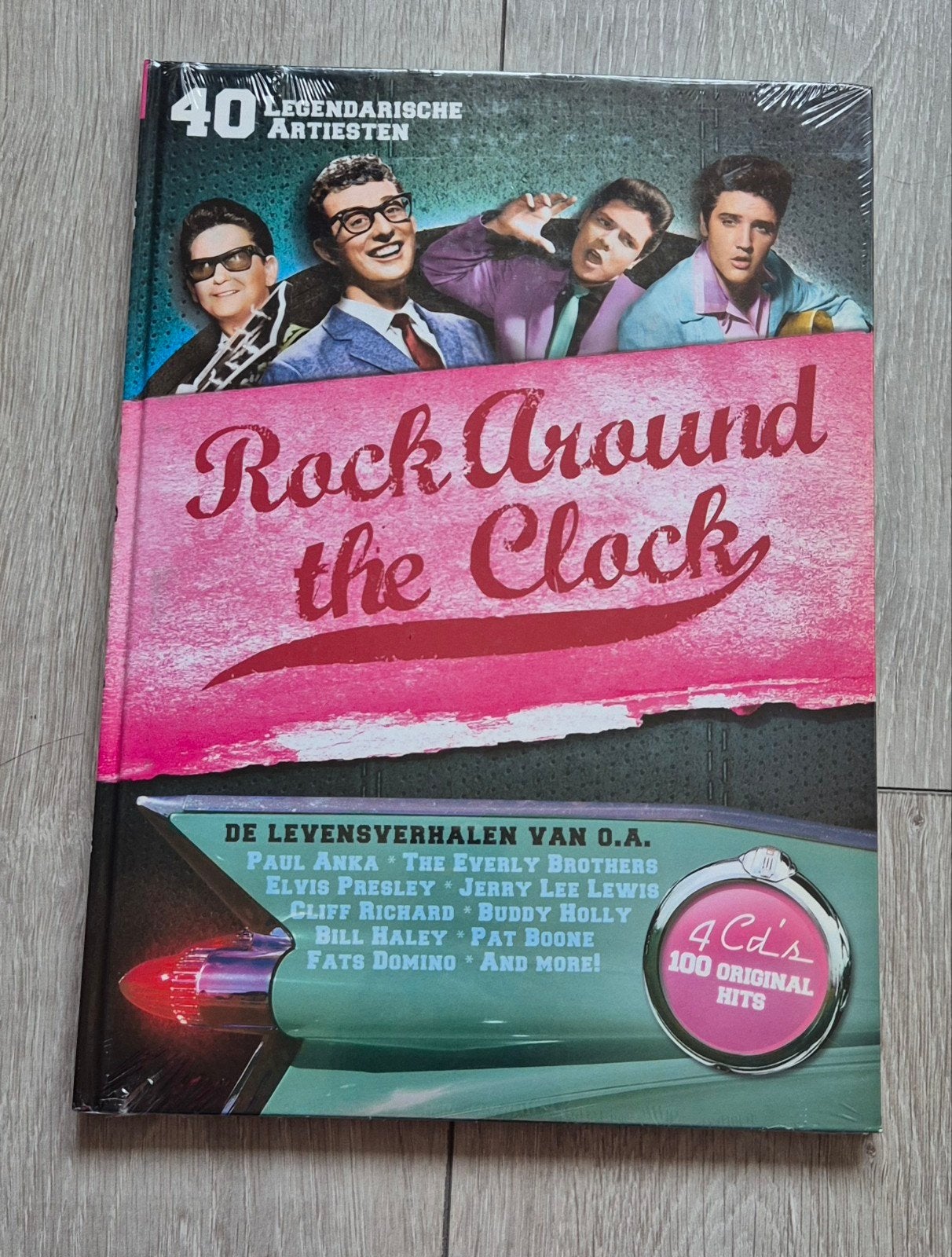 Boek met 4 cd's / Rock around the Clock, Ophalen of Verzenden, Nieuw