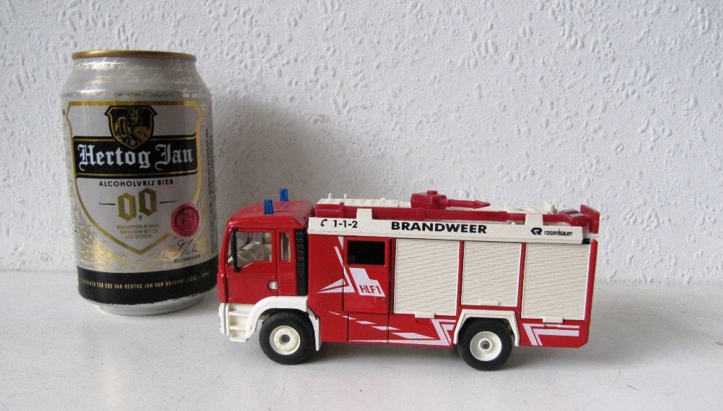 Siku 2101 Rosenbauer Brandweer Auto Bluswagen 1:55, Ophalen of Verzenden, Auto, SIKU