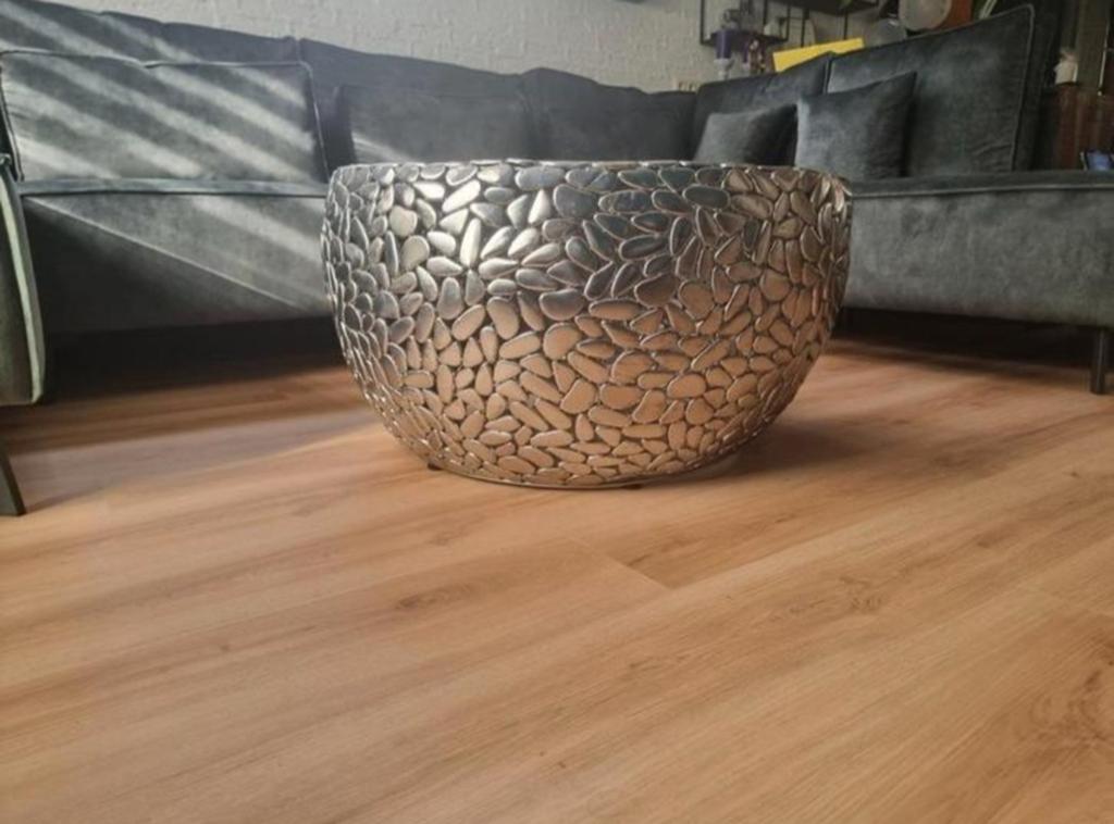 Robuuste metalen salontafel, Ophalen, 50 tot 100 cm, 50 tot 100 cm, Minder dan 50 cm