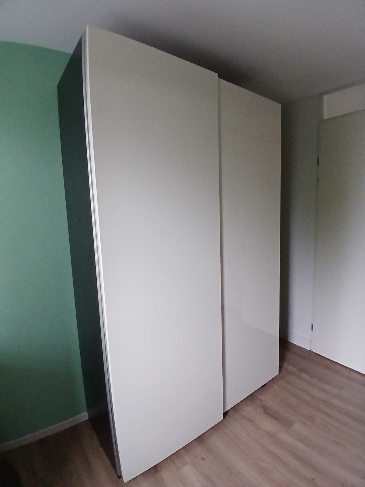 Ruime Ikea Pax kledingkast met verlichting, Huis en Inrichting, Met deur(en), Overige materialen, Gebruikt, 200 cm of meer