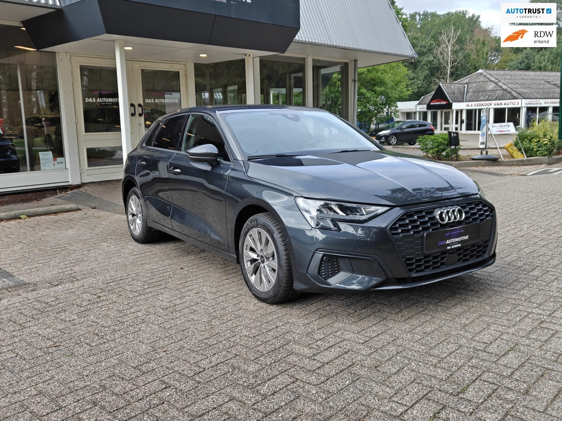 Audi A3 Sportback 40 TFSI e Advanced edition KEYLESS/STOELVE, Auto's, Audi, Dealer onderhouden, 1525 kg, Automatische klimaatregeling