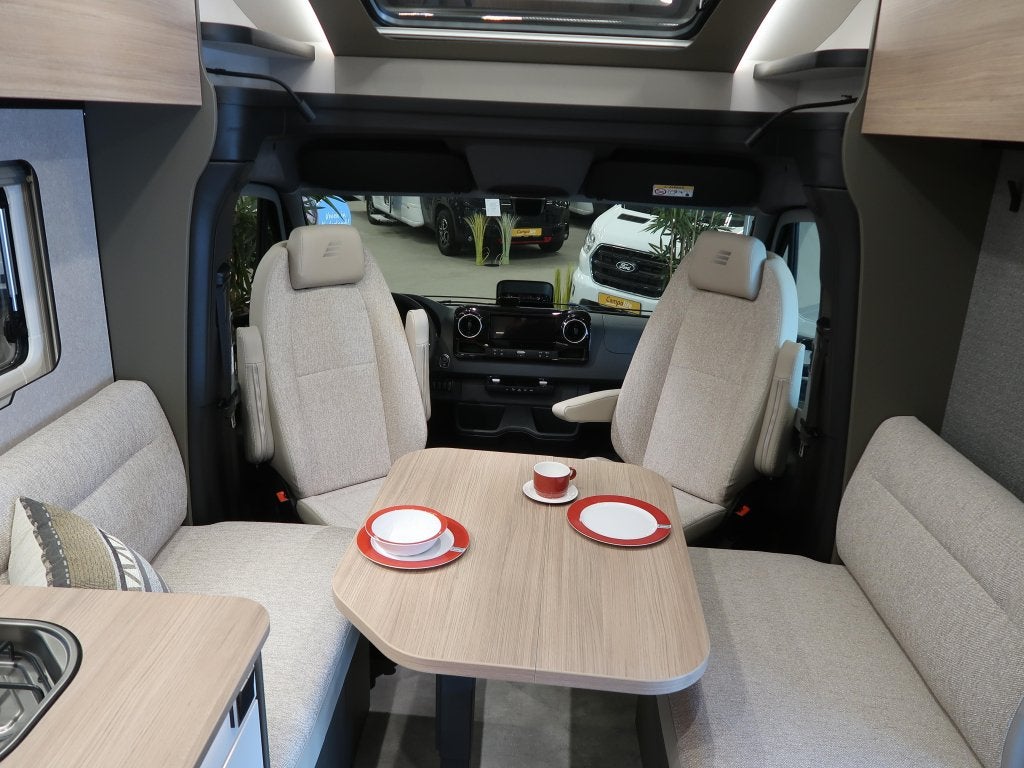 Hymer GT-S 685 170 pk AUTOMAAT, Caravans en Kamperen, Automaat, Ringverwarming, Boiler, Diesel