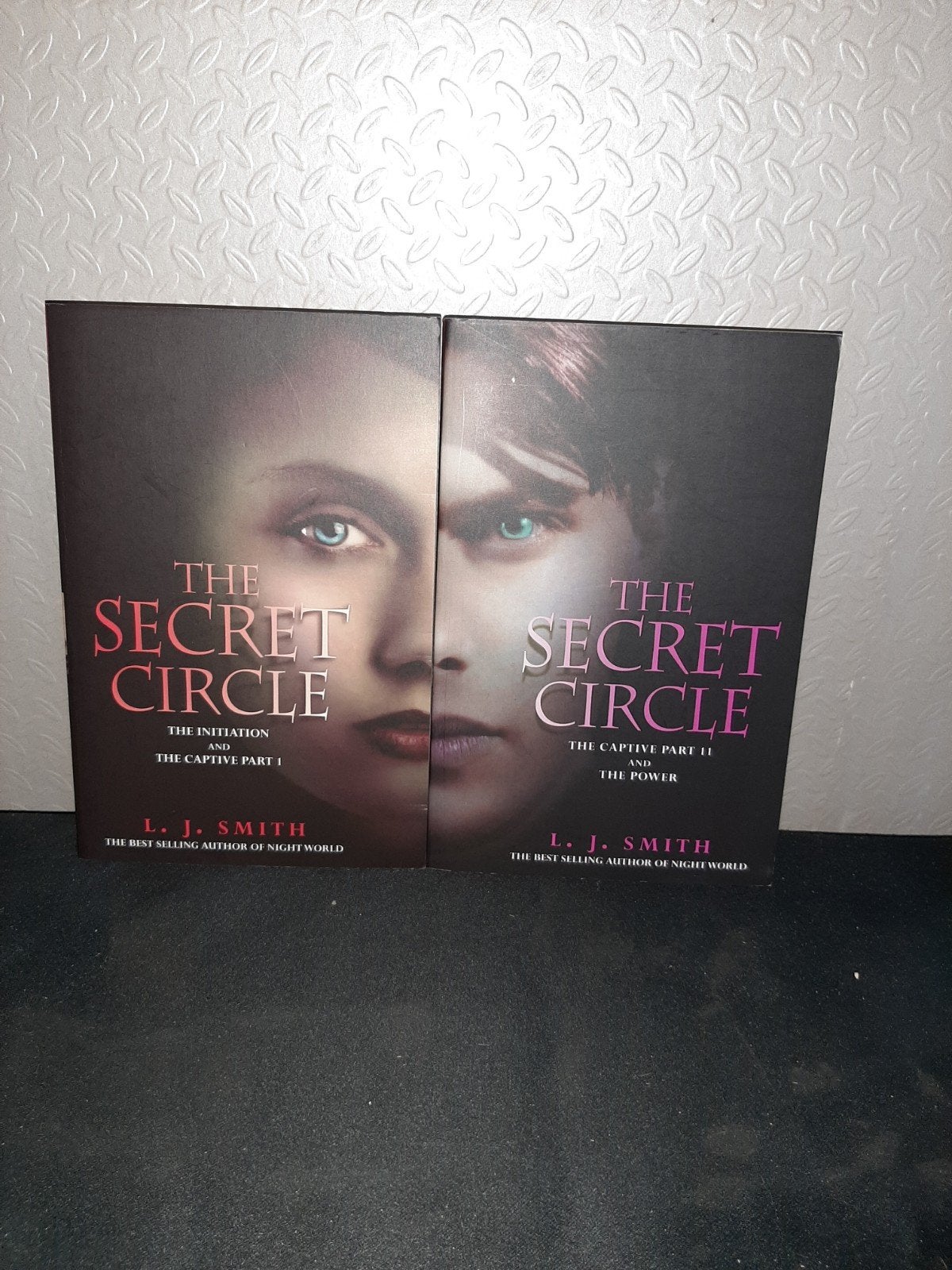The Secret Circle Boeken 1 & 2 - L.J. Smith, Ophalen of Verzenden, Zo goed als nieuw