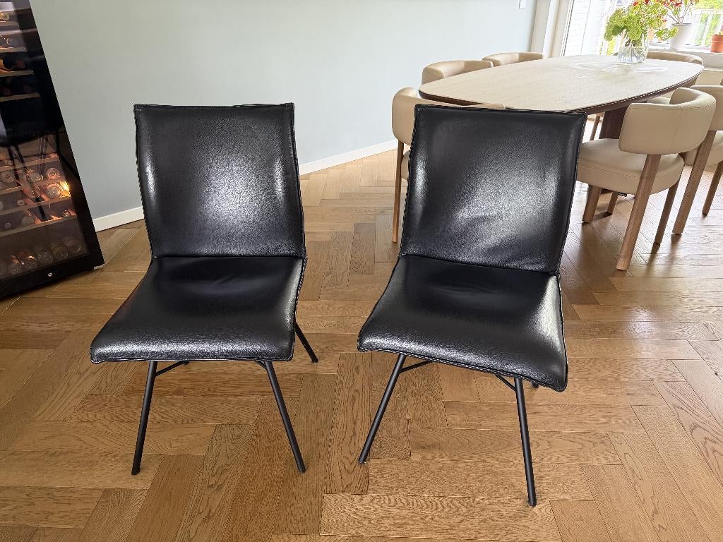 2x zwarte leren stoelen set 49x90, alleen samen, Huis en Inrichting, Stoelen, Ophalen, Gebruikt, Twee, Zwart