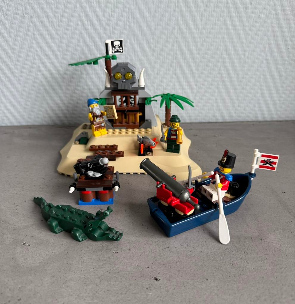 Lego Pirates buit op het eiland 6241, Kinderen en Baby's, Speelgoed | Duplo en Lego, Gebruikt, Lego, Complete set, Pirates