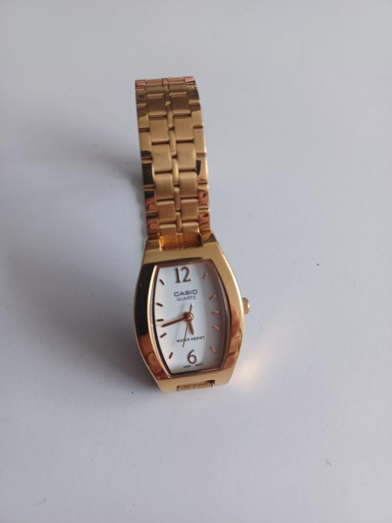 Gouden Casio Polshorloge - Nieuw, Overige merken, Staal, Staal, Polshorloge
