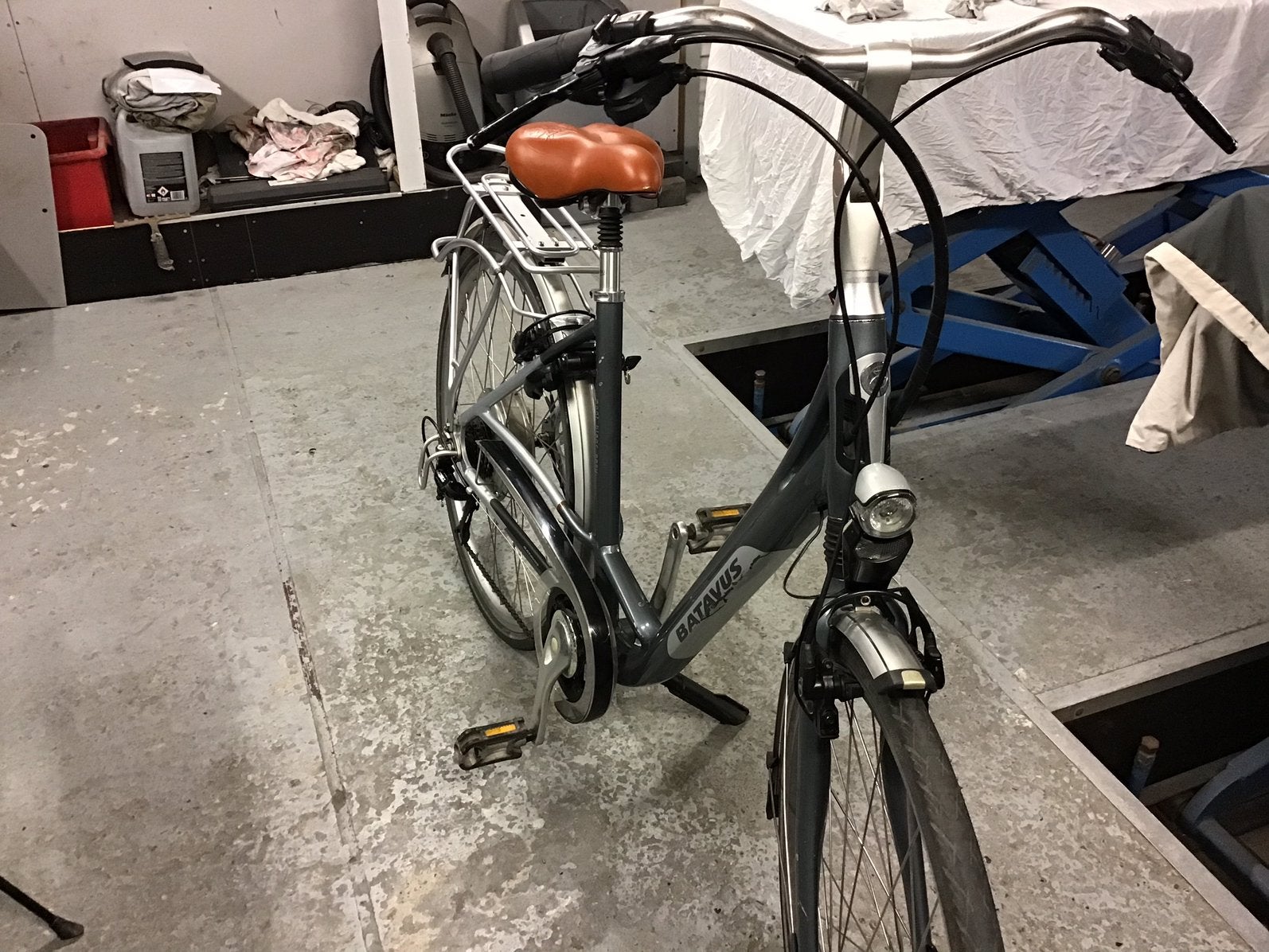 batavus damesfiets, Fietsen en Brommers, Ophalen, Gebruikt, Velgrem, Versnellingen