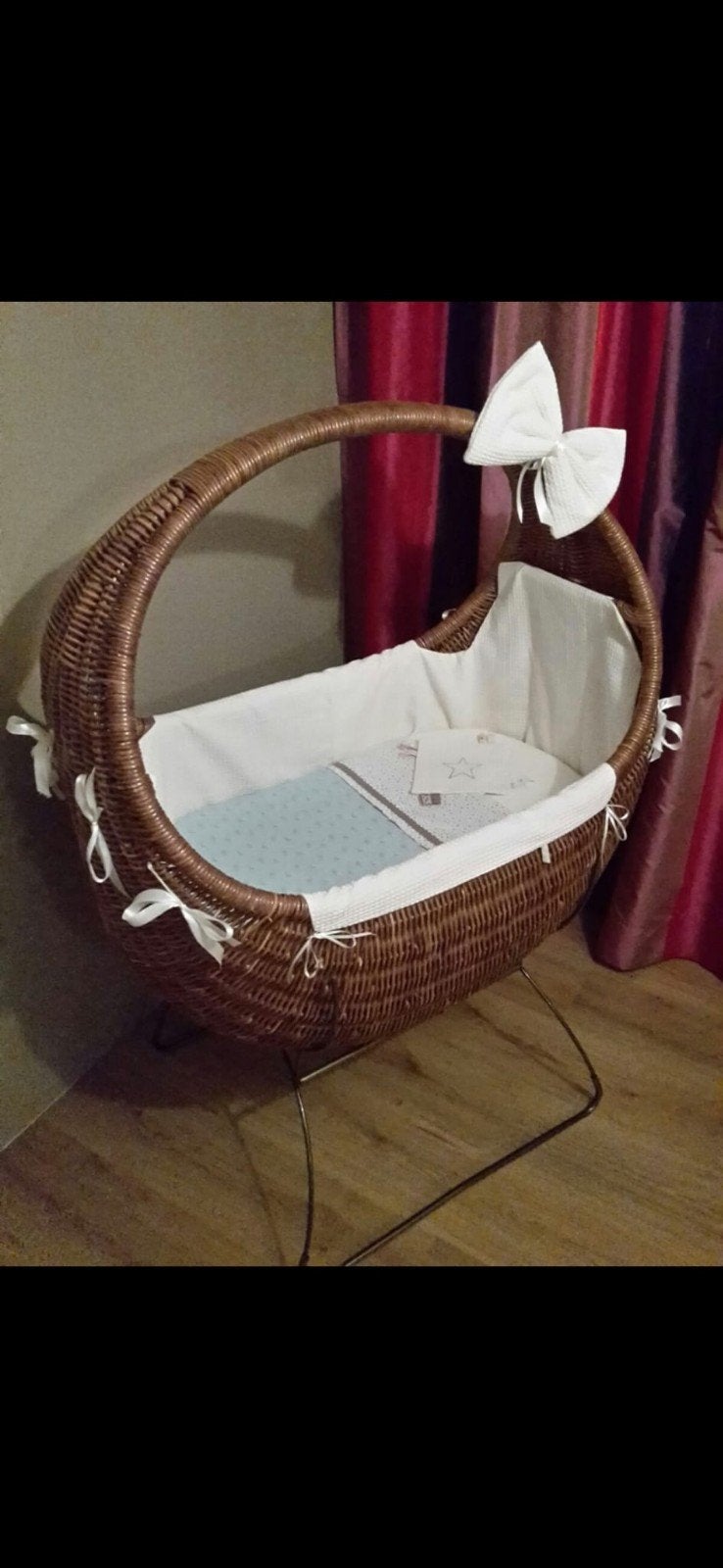 Celine rotan wieg met matrasje en nieuwe bekleding., Kinderen en Baby's, Babywiegjes en Ledikanten, Ophalen, Gebruikt, Wieg