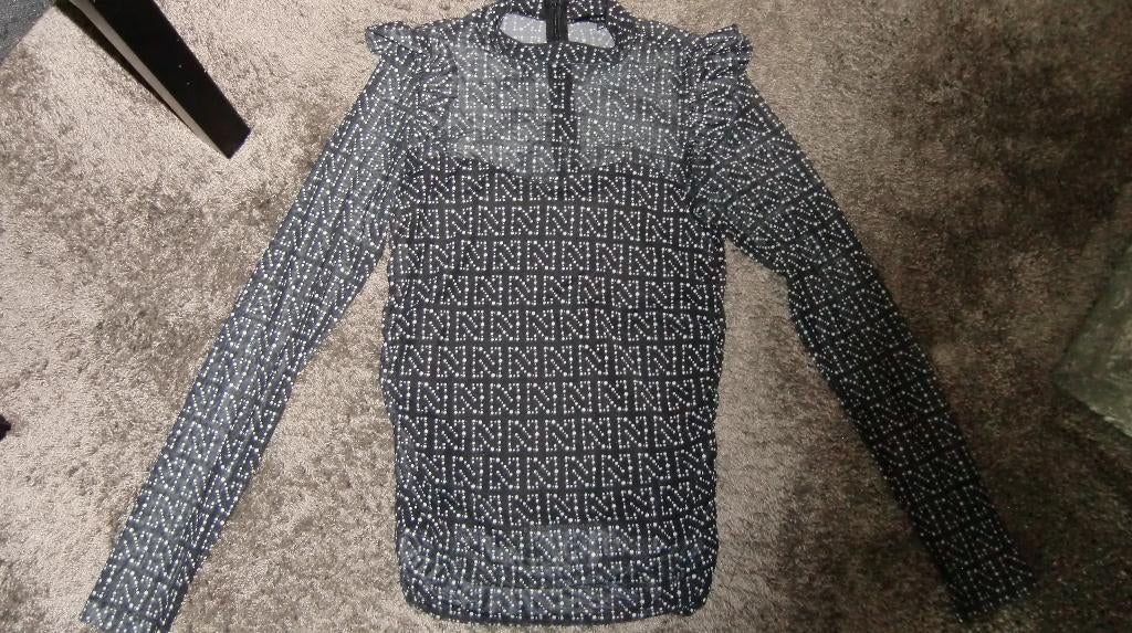 Top  Nikkie  maat 34, Zwart, Ophalen of Verzenden, Zo goed als nieuw, Nikkie