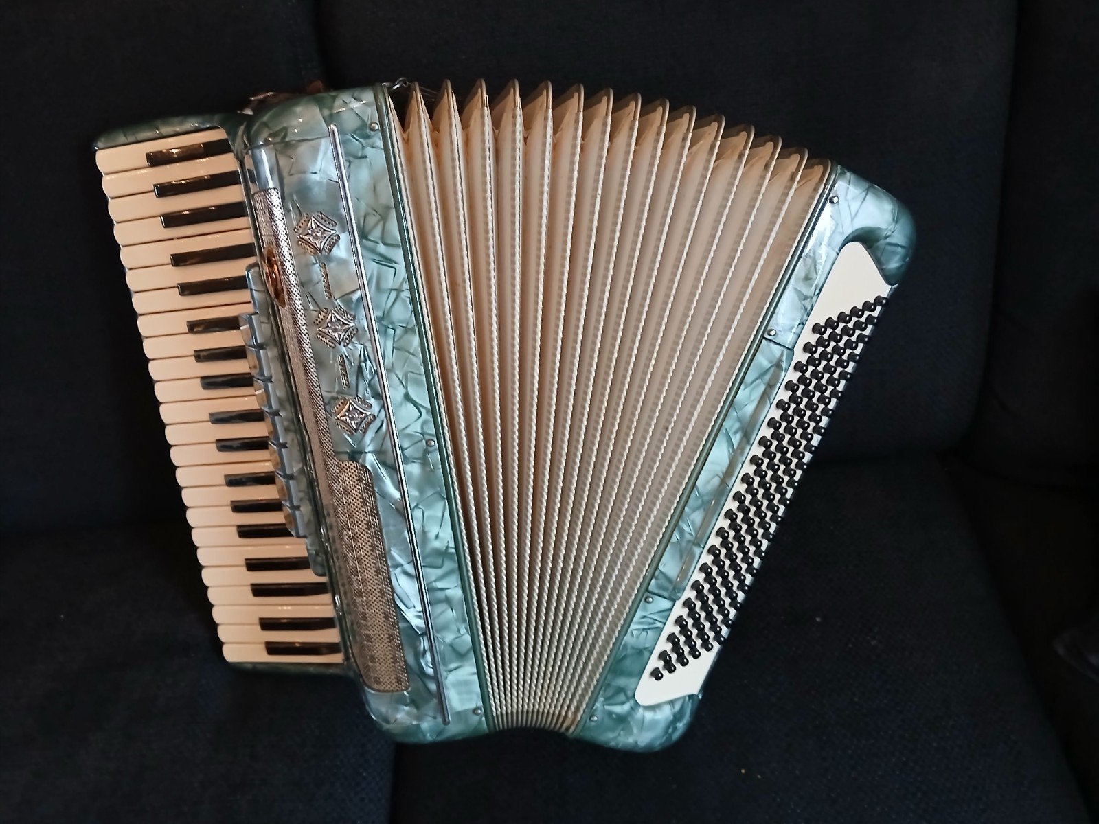 PIANO KLAVIER ITALIAANSE MARINUCI, Ophalen, 120-bas, Met koffer