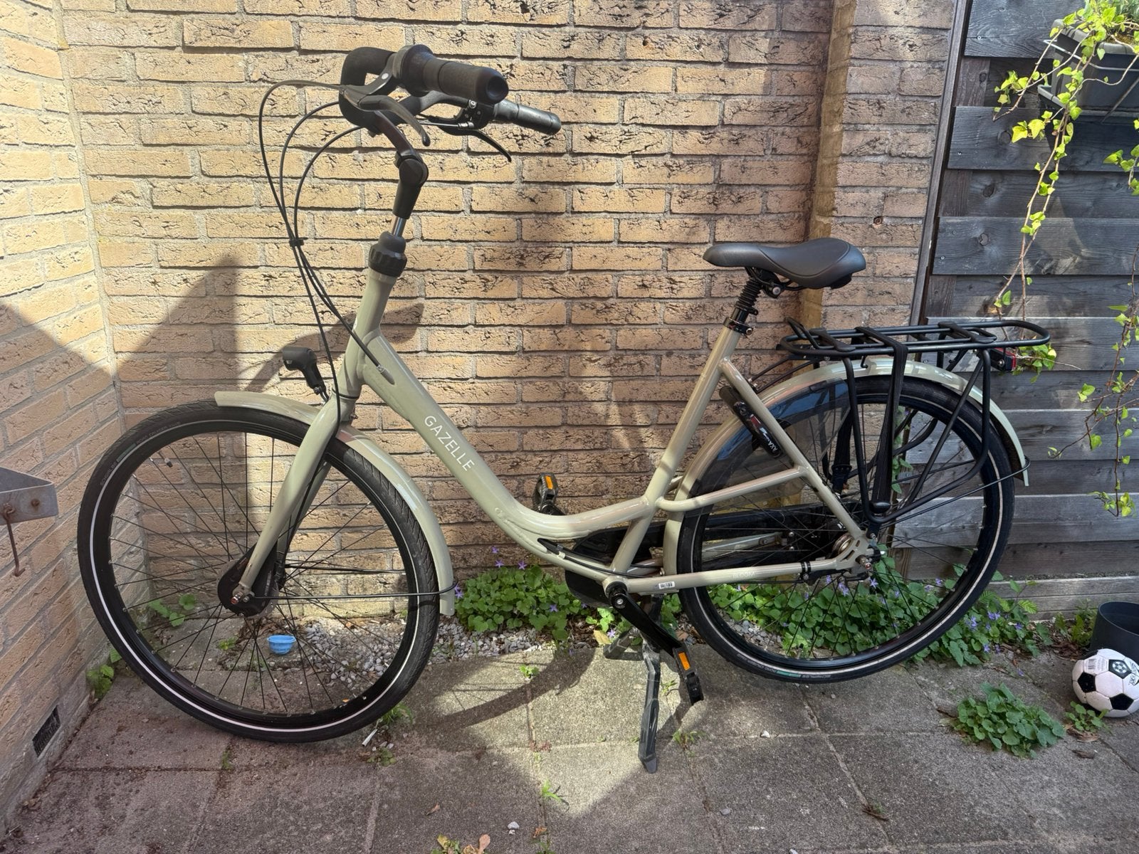 Gazelle Bloom 2022 moederfiets, Fietsen en Brommers, Fietsen | Dames | Moederfietsen, Gebruikt, Gazelle, 56 cm of meer, 0 zitjes
