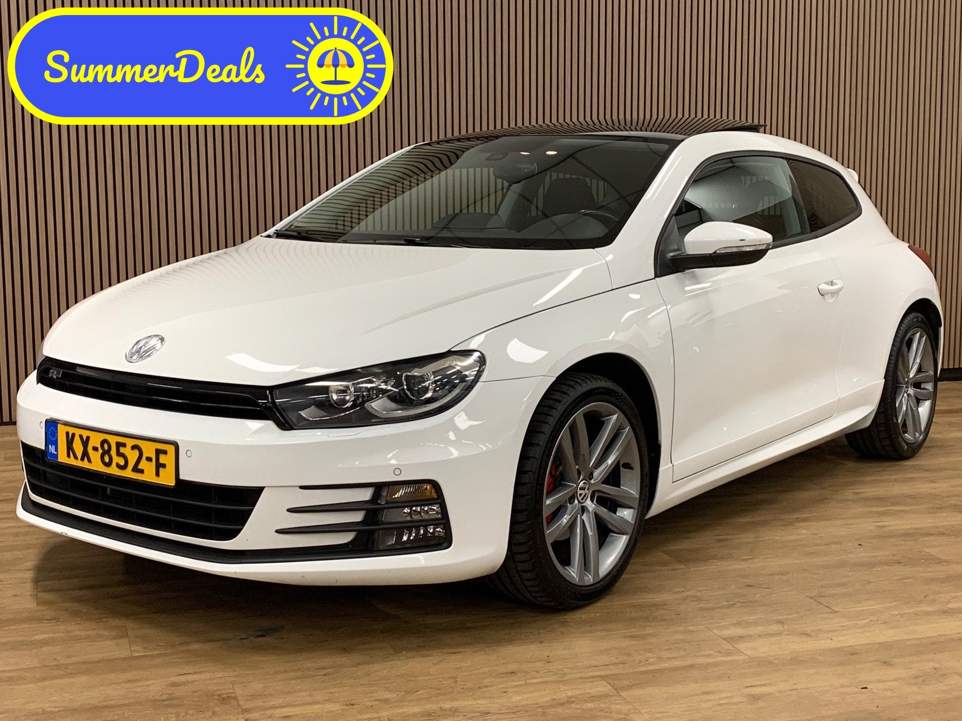 Volkswagen SCIROCCO 1.4 TSI|R-Line|Opendak|Navigatie|Climate, Voorwielaandrijving, Gebruikt, 4 cilinders, Wit