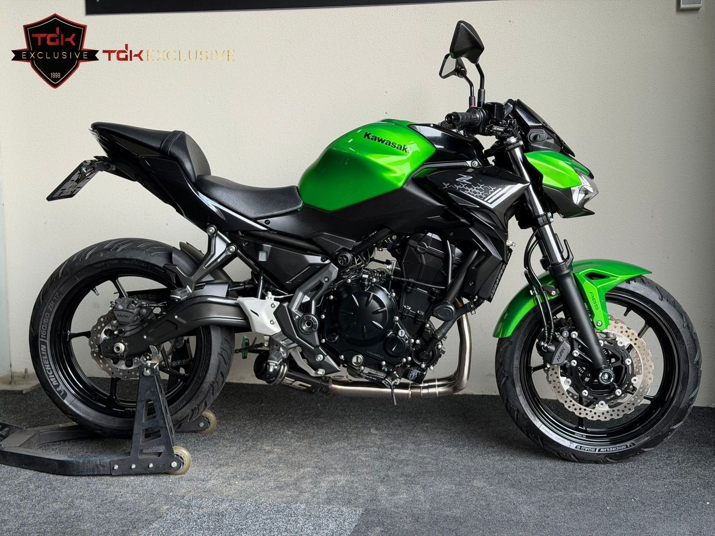 KAWASAKI Z650 ABS BOMVOL NIEUWSTAAT! Z 650 (Z 900 Z400 ER6N), 2 cilinders, 649 cc, Bedrijf, Meer dan 35 kW