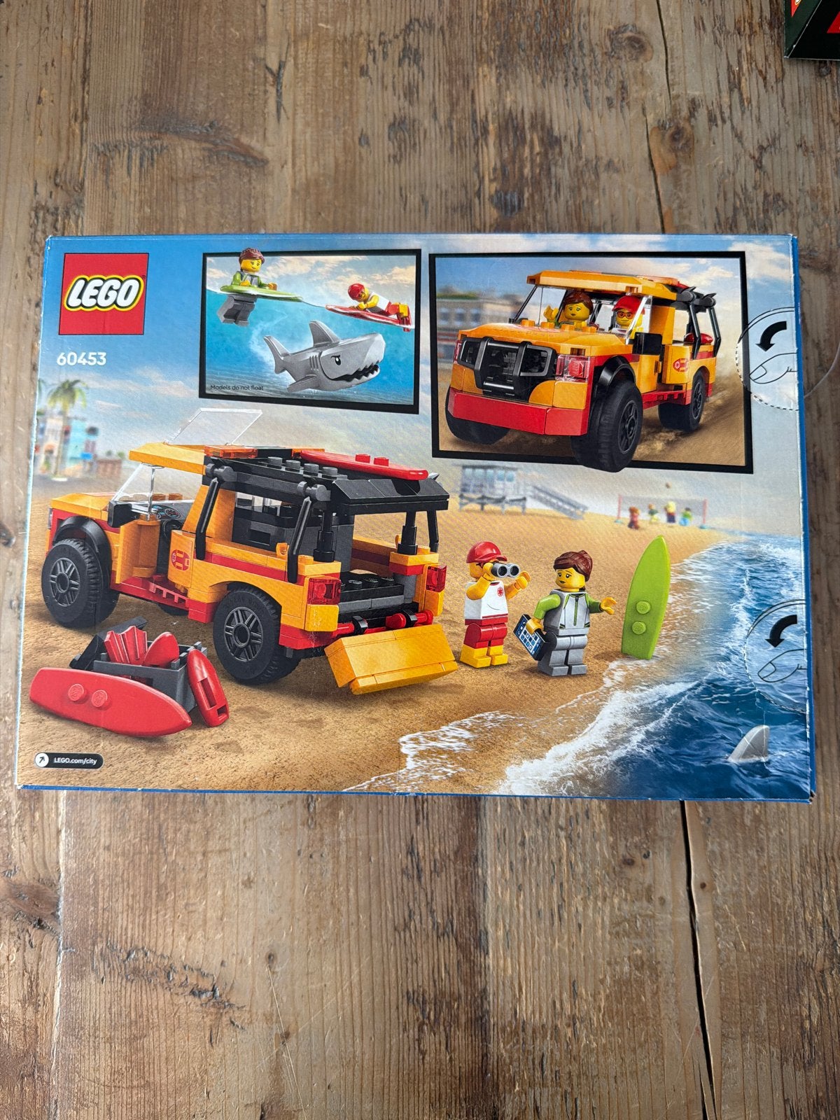 Foto 3 van LEGO City 60453 Reddingswagen - Nieuw in doos