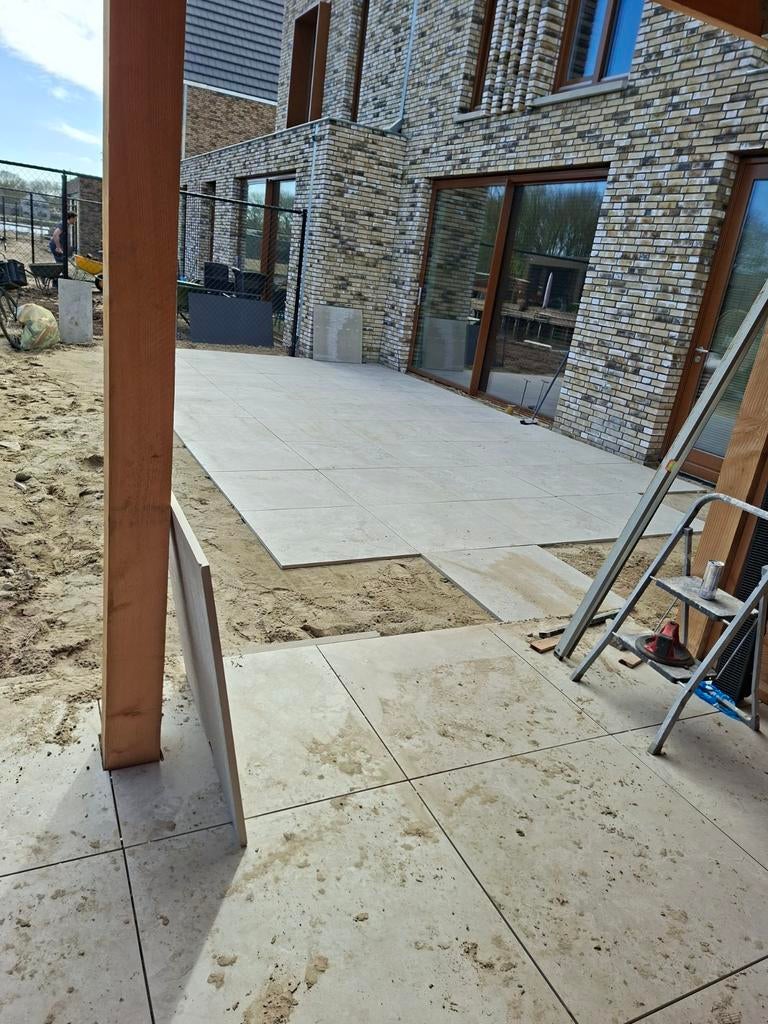 Stratenmakers, Bestrating