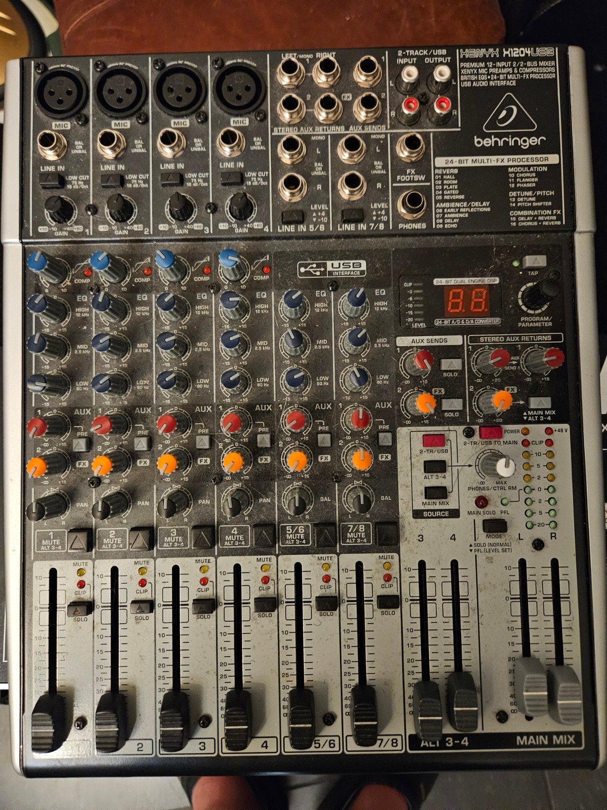Behringer XENYX X1204USB Mixer met USB Audio Interface, Muziek en Instrumenten, Mengpanelen, Ophalen, Gebruikt, 5 tot 10 kanalen