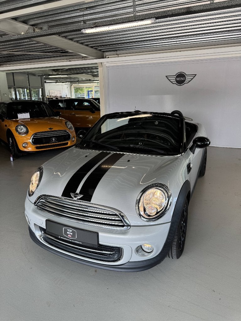 Foto 13 van Mini 1.6 Cooper Roadster 2012 Grijs ( 6 MAANDEN GARANTIE )