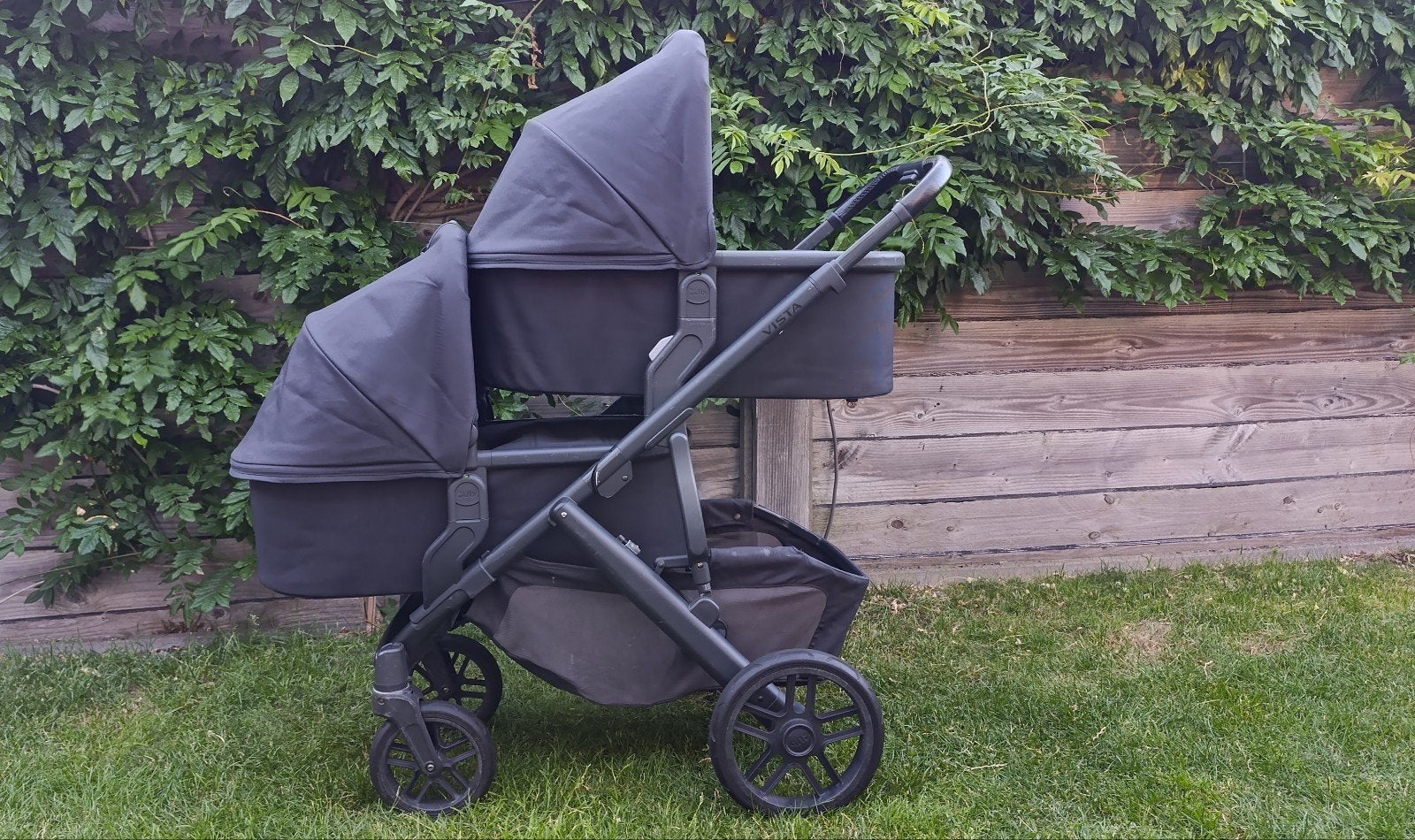 UPPAbaby Vista V2 Duowagen Jake Black met veel accessoires, Ophalen, Zo goed als nieuw, Overige merken, Verstelbare duwstang