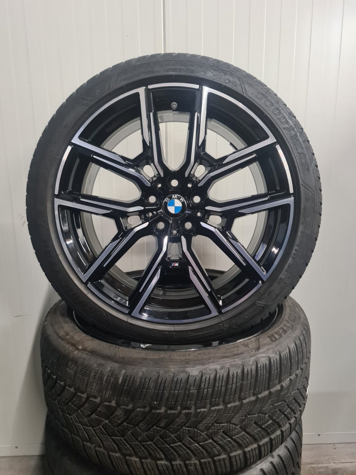 19' BMW i4 4 Serie G26 Styling 859M met winterbanden 7.5mm, Auto-onderdelen, Banden en Velgen, 19 inch, 245 mm, Banden en Velgen