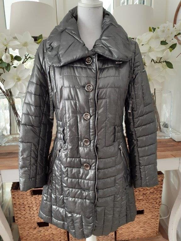 Chique, glanzende Zilver-Grijze jas Airfield, 38/M, ZGAN., Kleding | Dames, Jassen | Winter, Verzenden, Zo goed als nieuw, Maat 38/40 (M)