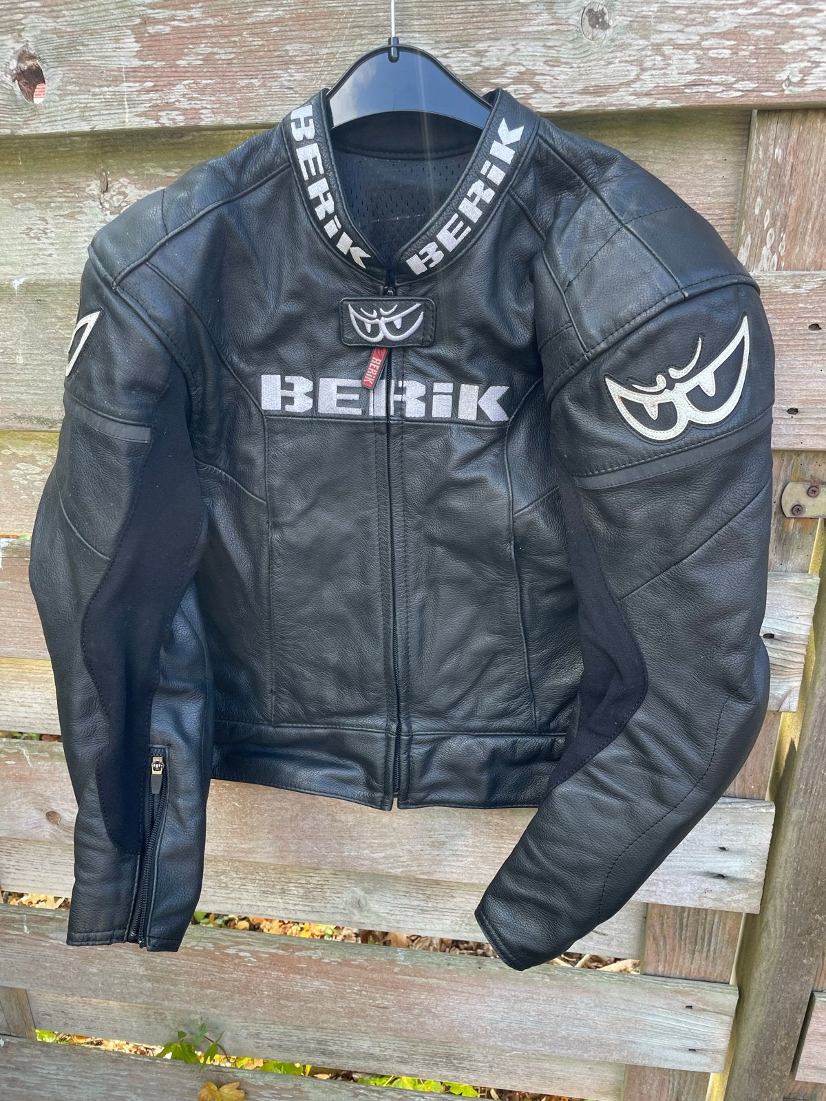 Berik motorpak (jas en broek) - Maat 50 (M), Motoren, Kleding | Motorkleding, Ophalen, Tweedehands, Combipak