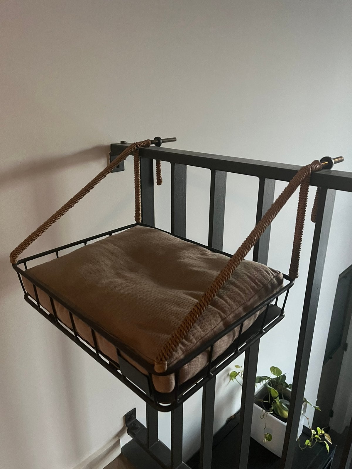 Radiatorhanger Ropy, Ophalen, Zo goed als nieuw