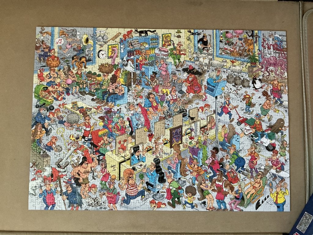Jan van Haasteren  bij de kapper 1000 stukjes, Ophalen of Verzenden, 500 t/m 1500 stukjes, Gebruikt, Legpuzzel