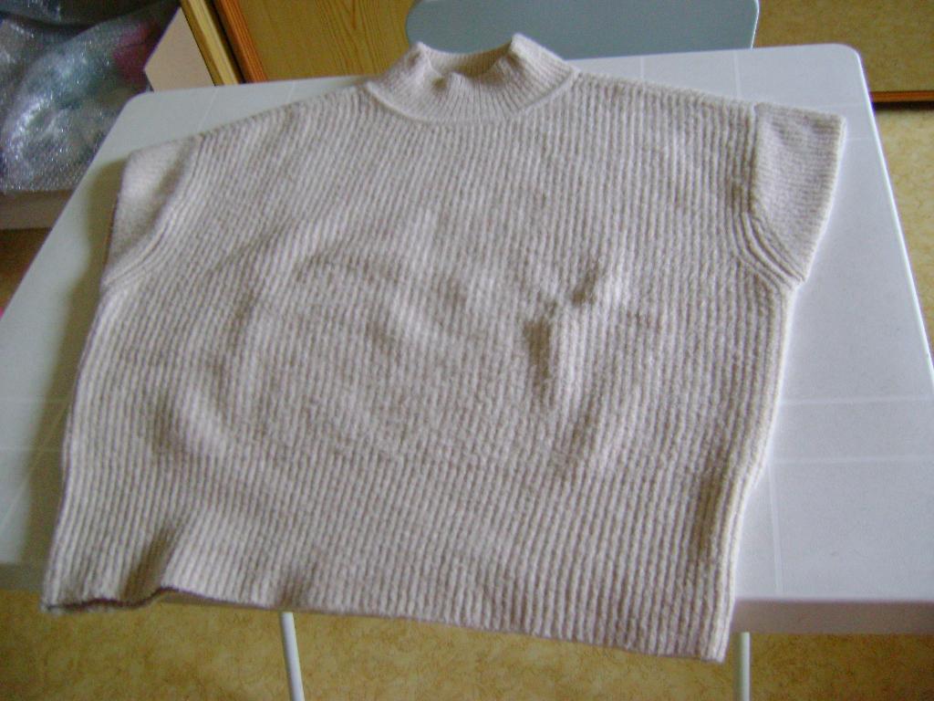 beige wollig mouwloos truitje van costes mt xs valt als mt s, Beige, Ophalen of Verzenden, Zo goed als nieuw, Costes