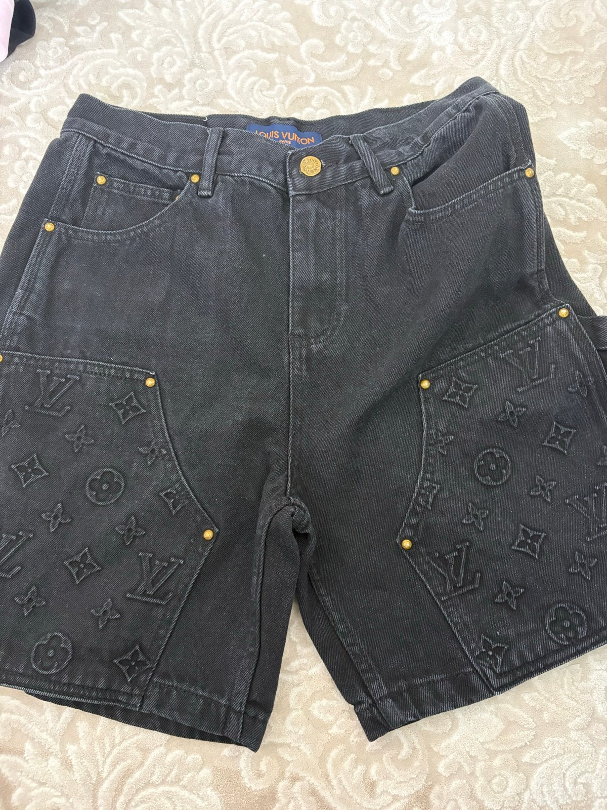 Louis Vuitton denim shorts - Zwart - Maat M, Ophalen of Verzenden, Zo goed als nieuw, Zwart, Overige jeansmaten