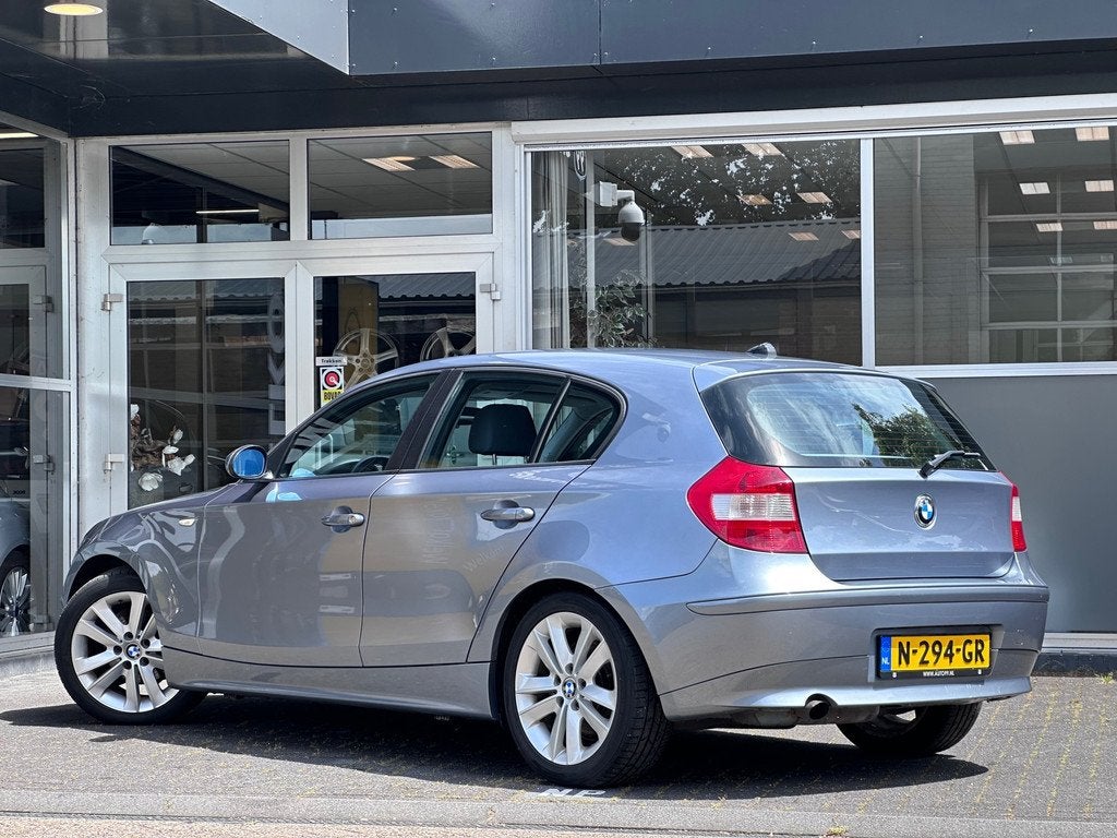 BMW 1-serie 120i 150PK / CLIMA / SCHERM / ELEKT RAMEN, 4 cilinders, 150 pk, Bedrijf, Handgeschakeld