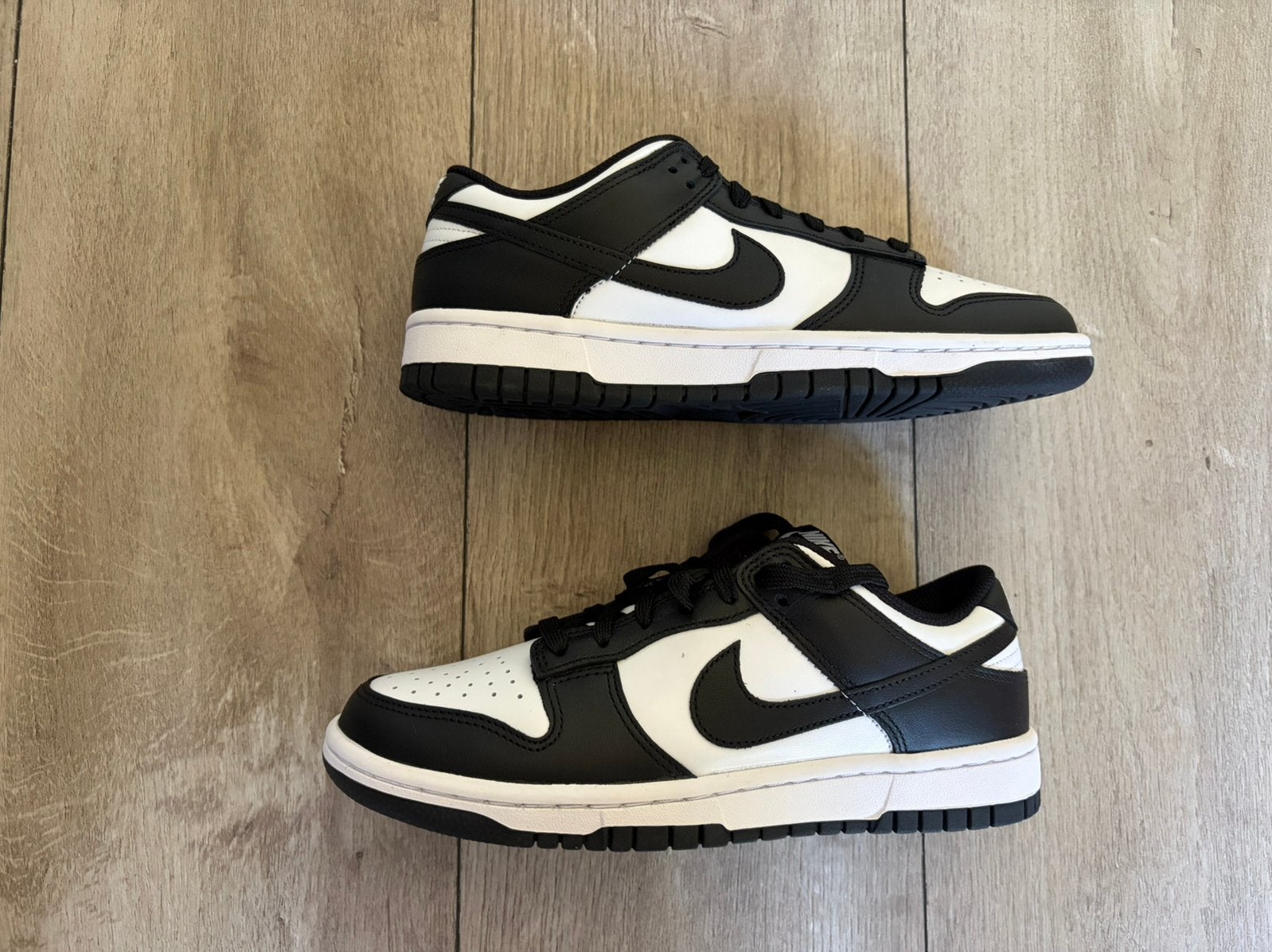 Nike Dunk Low Panda (Woman's), Kleding | Dames, Schoenen, Zwart, Nieuw, Ophalen of Verzenden, Sneakers of Gympen